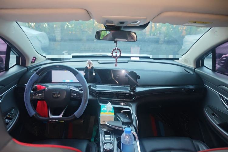 Used CHANGAN UNI-T 2020 1.5T Prestige Version Center Console