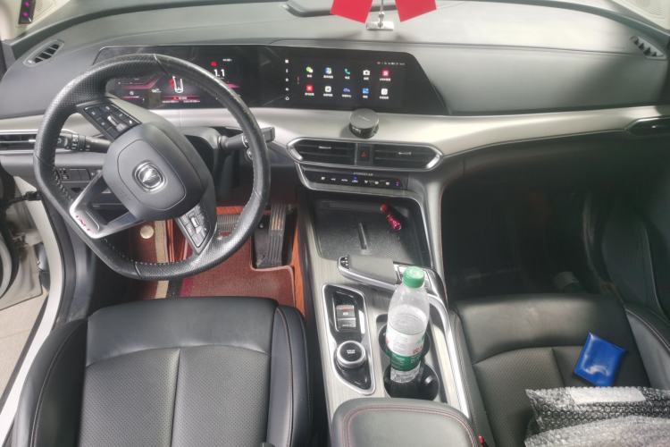 Used CHANGAN UNI-T 2020 1.5T Prestige Version Center Console