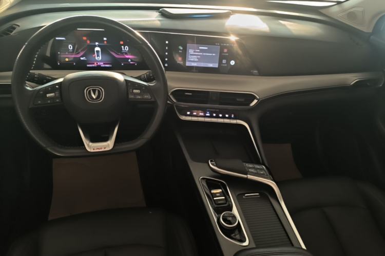 Used CHANGAN UNI-T 2020 1.5T Flagship Version Center Console