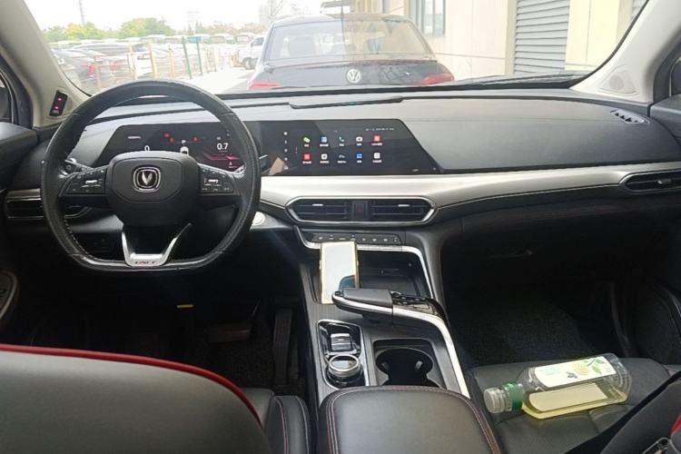 Used CHANGAN UNI-T 2020 1.5T Prestige Version Center Console