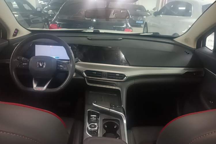 Used CHANGAN UNI-T 2020 1.5T Prestige Version Center Console