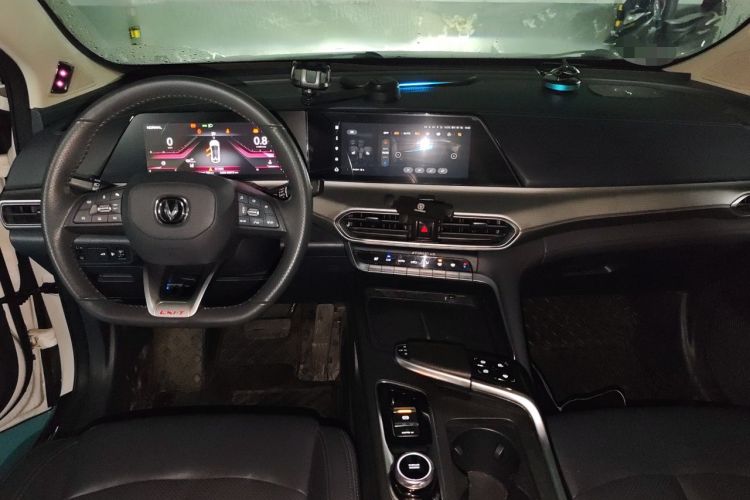 Used CHANGAN UNI-T 2020 1.5T Flagship Version Center Console