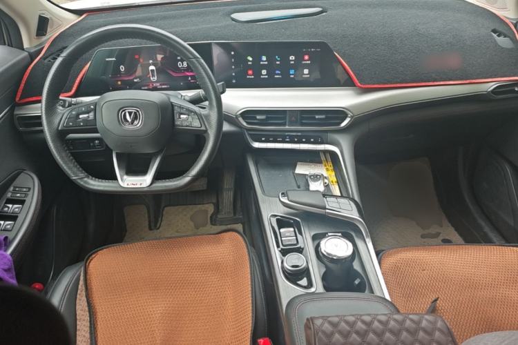 Used CHANGAN UNI-T 2020 1.5T Prestige Version Center Console