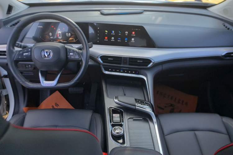 Used CHANGAN UNI-T 2020 1.5T Prestige Version Center Console