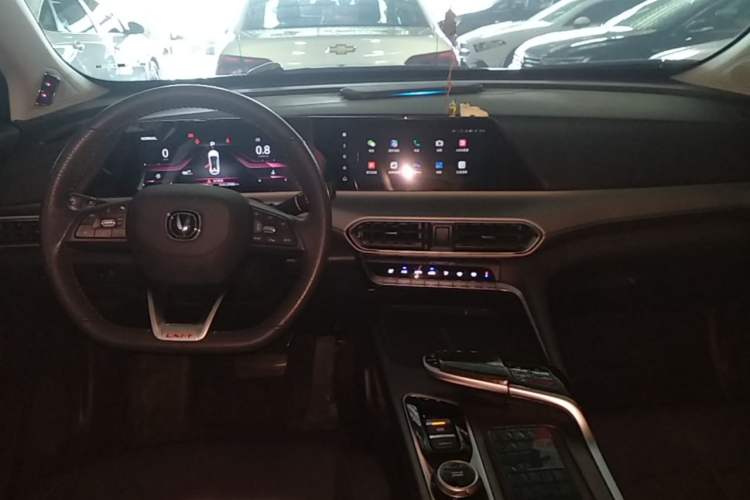 Used CHANGAN UNI-T 2020 1.5T Prestige Version Center Console