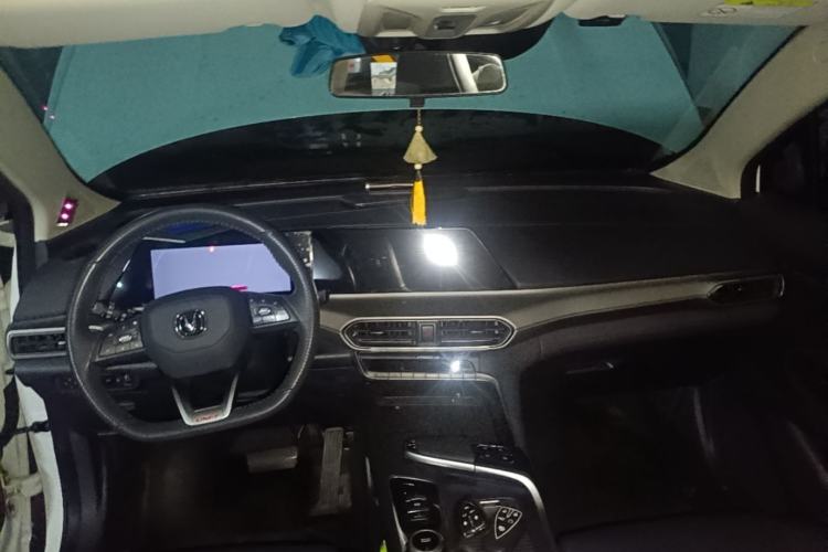 Used CHANGAN UNI-T 2020 1.5T Flagship Version Center Console