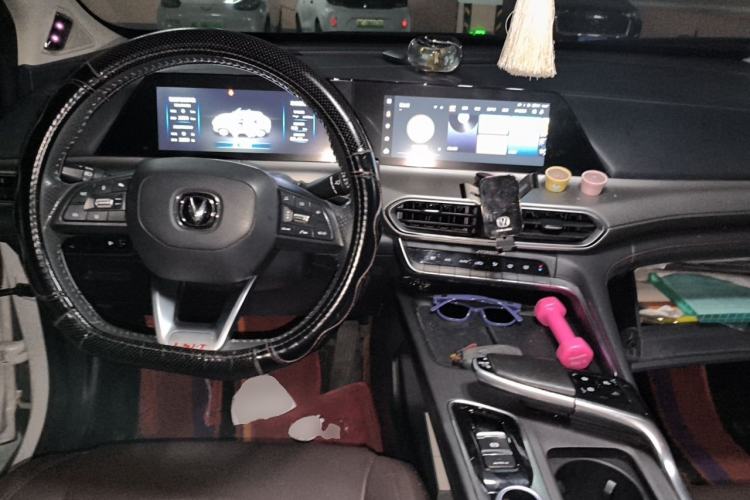 Used CHANGAN UNI-T 2020 1.5T Prestige Version Center Console