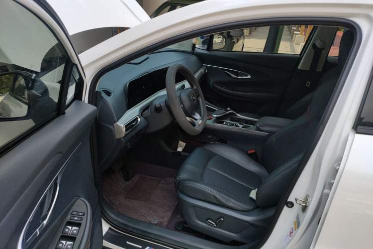 Used CHANGAN UNI-T 2020 1.5T Prestige Version Driver Seat