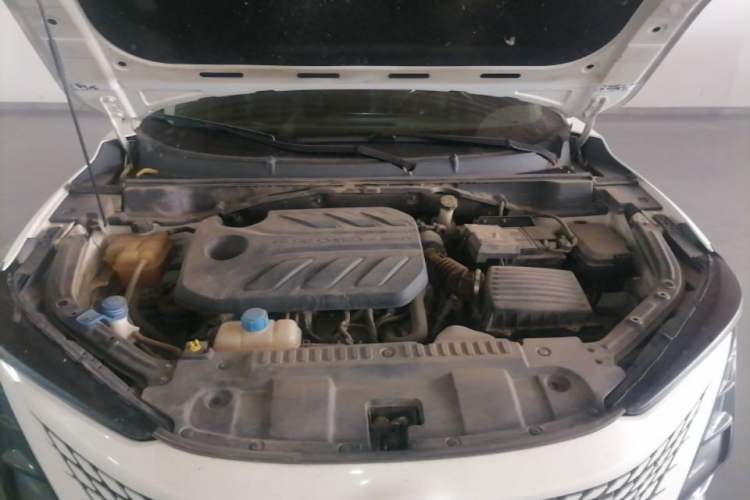 Used CHANGAN UNI-T 2020 1.5T Prestige Version Engine Bay