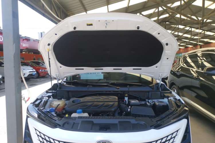 Used CHANGAN UNI-T 2020 1.5T Prestige Version Engine Bay