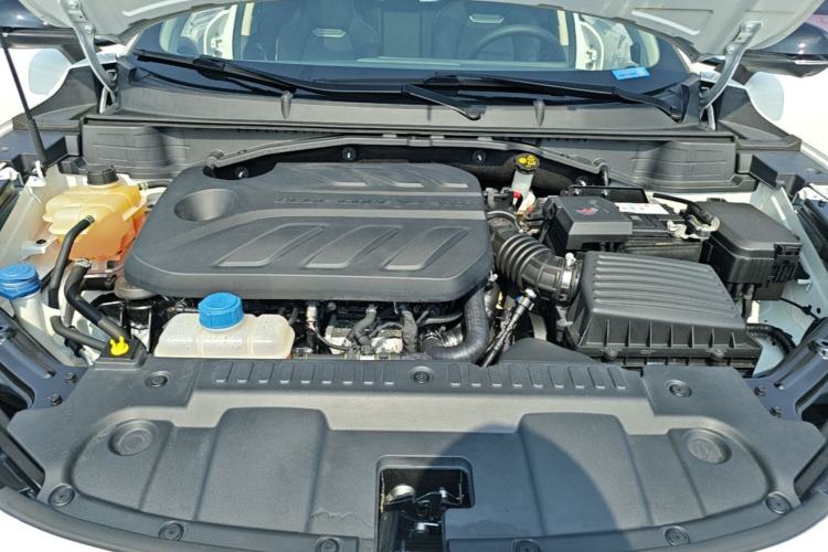 Used CHANGAN UNI-T 2020 1.5T Prestige Version Engine Bay