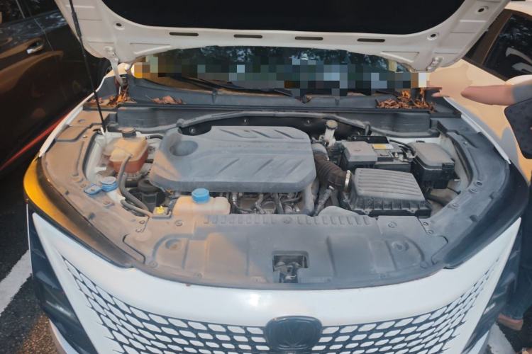 Used CHANGAN UNI-T 2020 1.5T Prestige Version Engine Bay