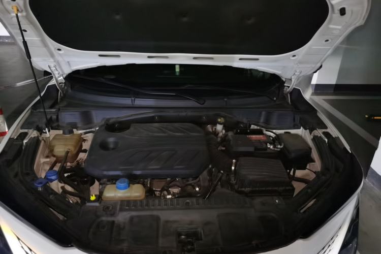 Used CHANGAN UNI-T 2020 1.5T Prestige Version Engine Bay