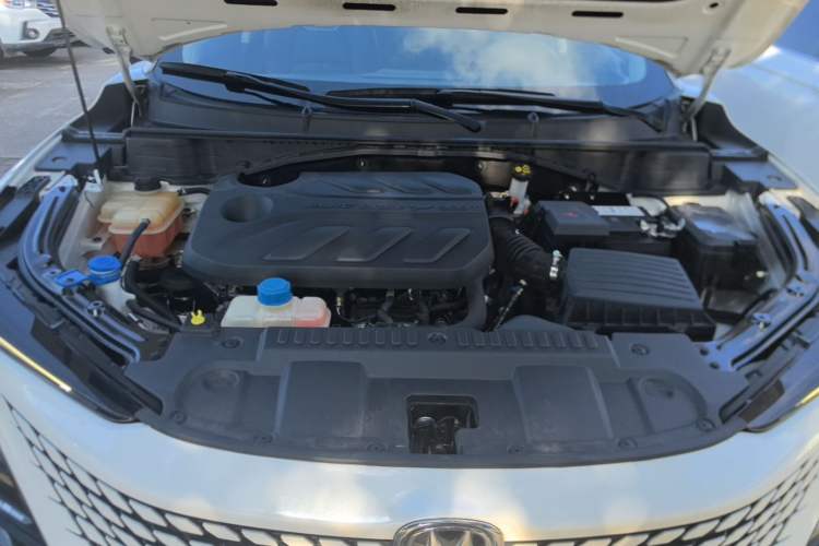 Used CHANGAN UNI-T 2020 1.5T Prestige Version Engine Bay