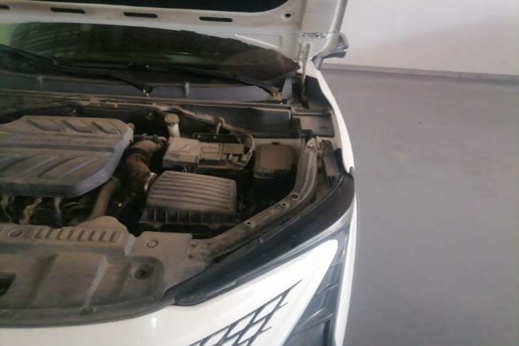 Used CHANGAN UNI-T 2020 1.5T Prestige Version Engine Bay Left