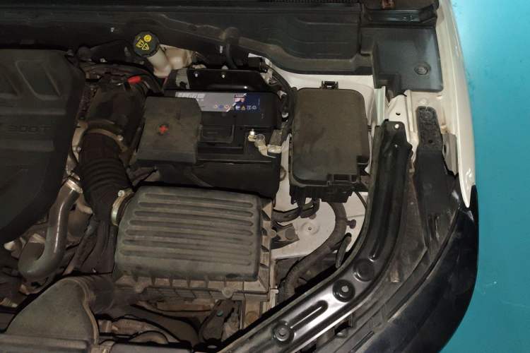 Used CHANGAN UNI-T 2020 1.5T Flagship Version Engine Bay Left