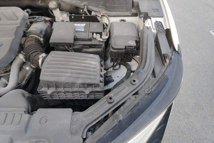 Used CHANGAN UNI-T 2020 1.5T Flagship Version Engine Bay Left
