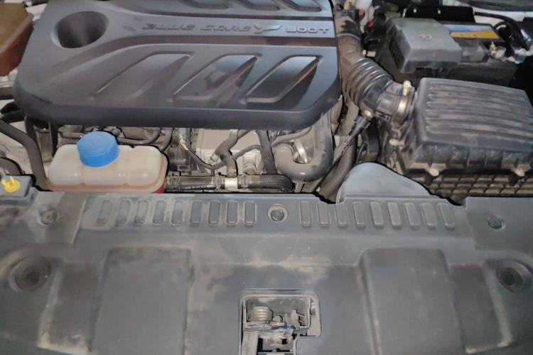 Used CHANGAN UNI-T 2020 1.5T Prestige Version Engine Bay