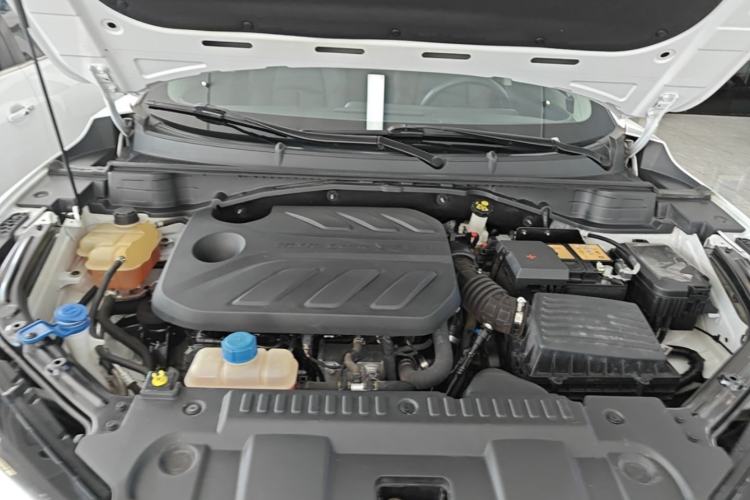 Used CHANGAN UNI-T 2020 1.5T Prestige Version Engine Bay