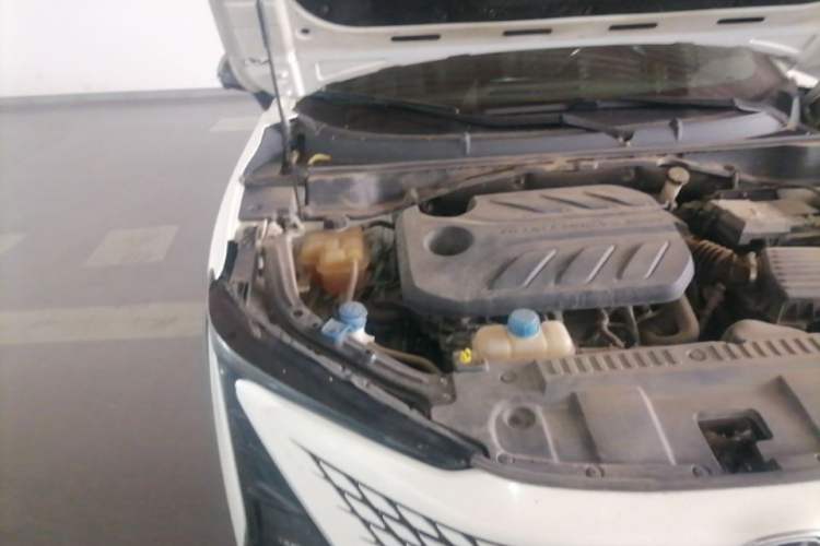 Used CHANGAN UNI-T 2020 1.5T Prestige Version Engine Bay Right