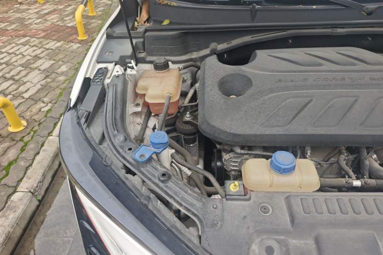 Used CHANGAN UNI-T 2020 1.5T Flagship Version Engine Bay Right