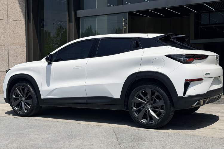 Used CHANGAN UNI-T 2020 1.5T Prestige Version Exterior 2