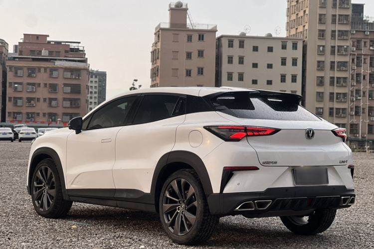 Used CHANGAN UNI-T 2020 1.5T Prestige Version Exterior 2
