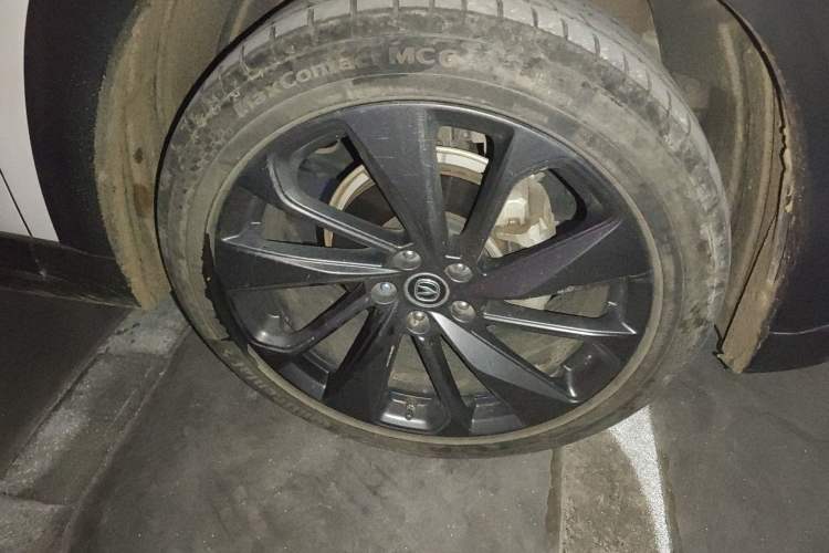 Used CHANGAN UNI-T 2020 1.5T Prestige Version Exterior 2