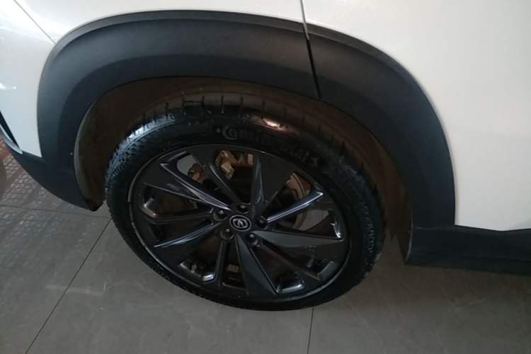 Used CHANGAN UNI-T 2020 1.5T Prestige Version Exterior 2