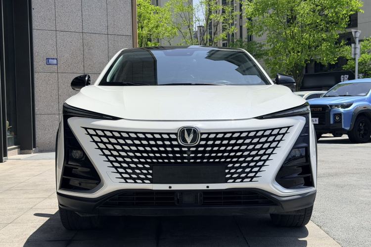 Used CHANGAN UNI-T 2020 1.5T Prestige Version Exterior 3