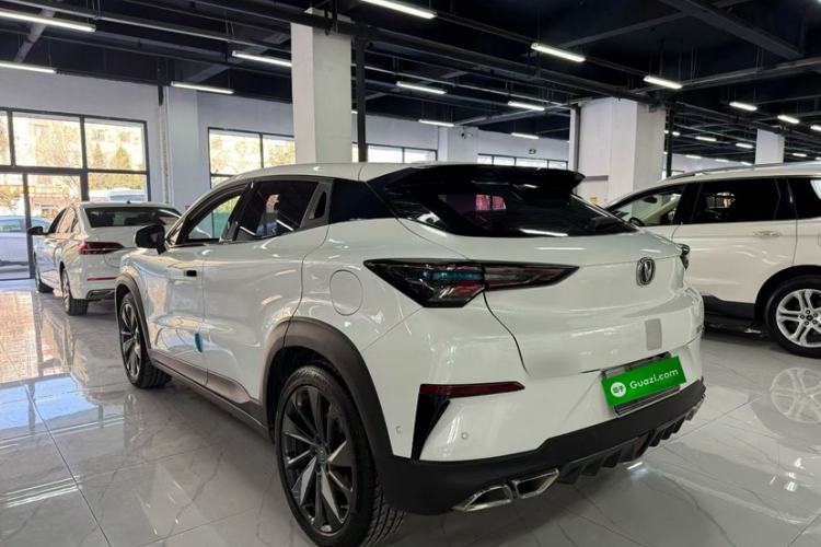 Used CHANGAN UNI-T 2020 1.5T Flagship Version Exterior 4