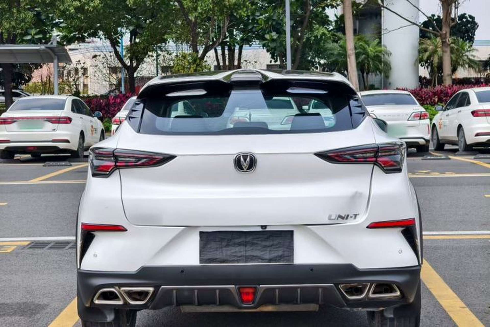 Used CHANGAN UNI-T 2020 1.5T Prestige Version Exterior 7