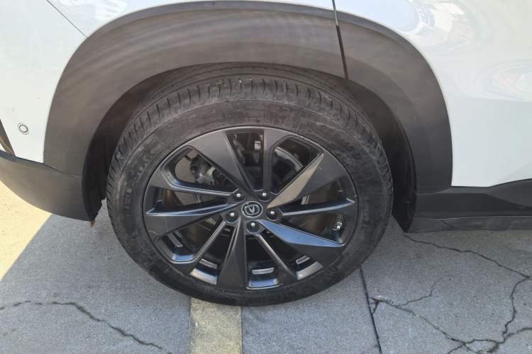Used CHANGAN UNI-T 2020 1.5T Flagship Version Exterior 8