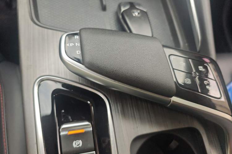 Used CHANGAN UNI-T 2020 1.5T Flagship Version Gear Lever