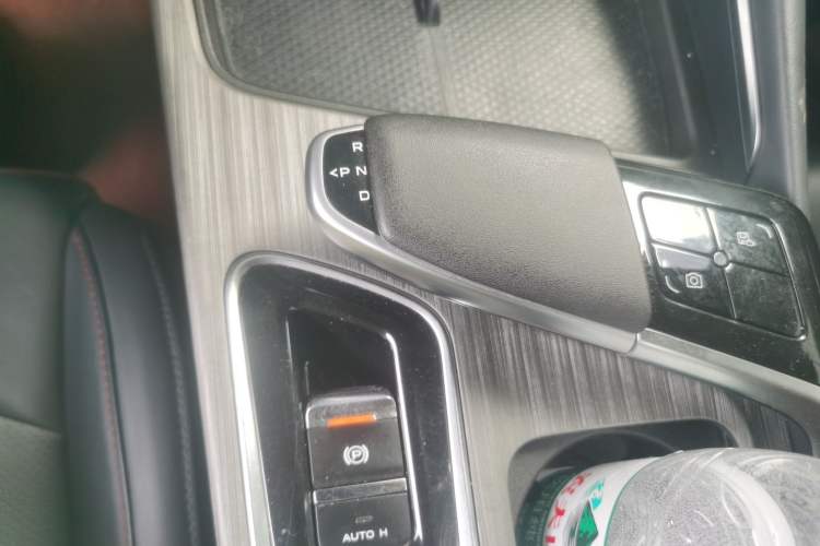 Used CHANGAN UNI-T 2020 1.5T Prestige Version Gear Lever