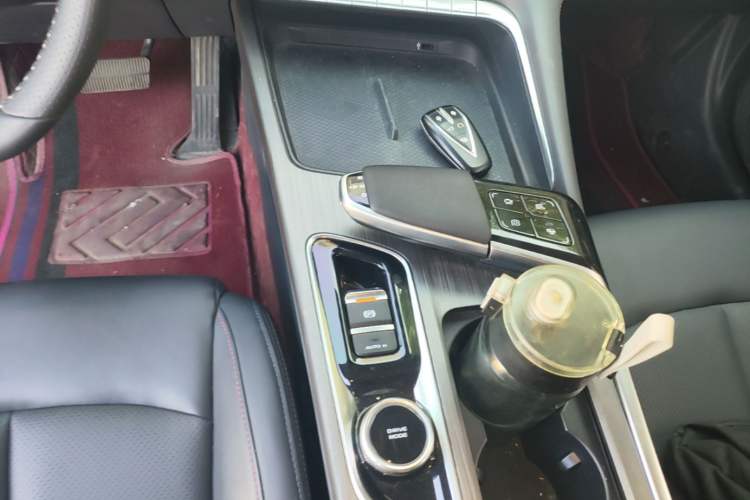 Used CHANGAN UNI-T 2020 1.5T Flagship Version Gear Lever