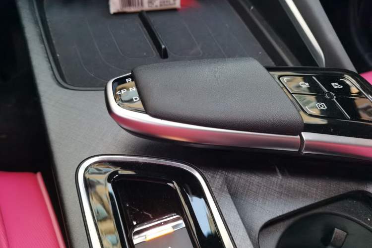 Used CHANGAN UNI-T 2020 1.5T Prestige Version Gear Lever