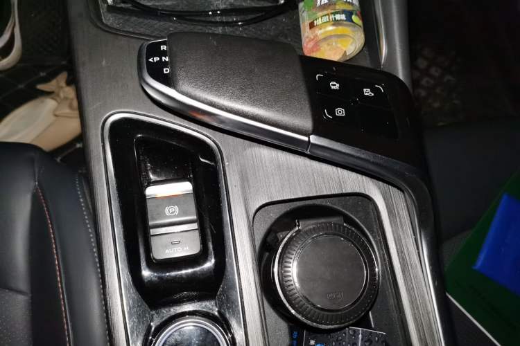 Used CHANGAN UNI-T 2020 1.5T Prestige Version Gear Lever