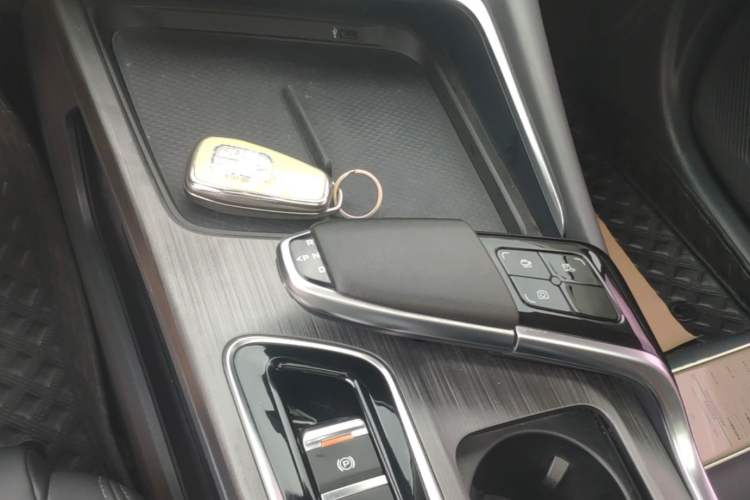 Used CHANGAN UNI-T 2020 1.5T Prestige Version Gear Lever
