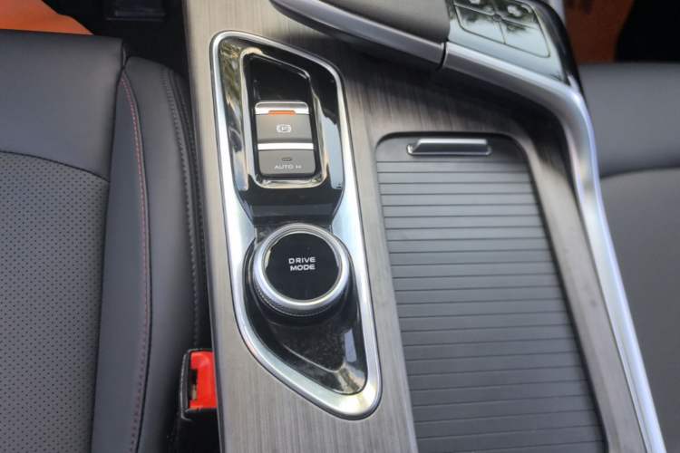 Used CHANGAN UNI-T 2020 1.5T Prestige Version Gear Lever