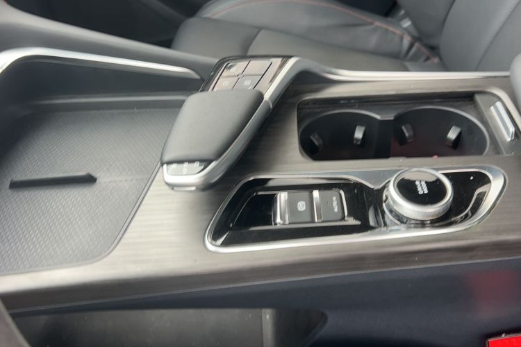 Used CHANGAN UNI-T 2020 1.5T Prestige Version Gear Lever