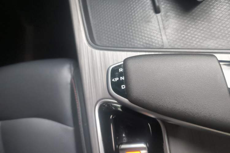 Used CHANGAN UNI-T 2020 1.5T Flagship Version Gear Lever