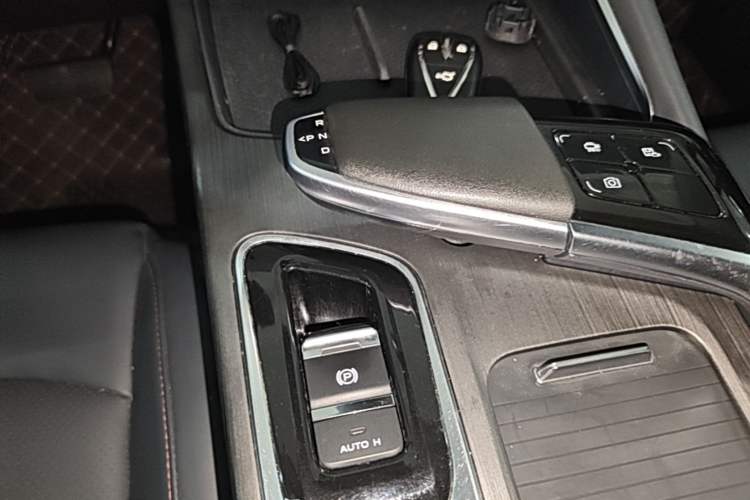 Used CHANGAN UNI-T 2020 1.5T Prestige Version Gear Lever