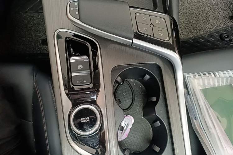 Used CHANGAN UNI-T 2020 1.5T Flagship Version Gear Lever