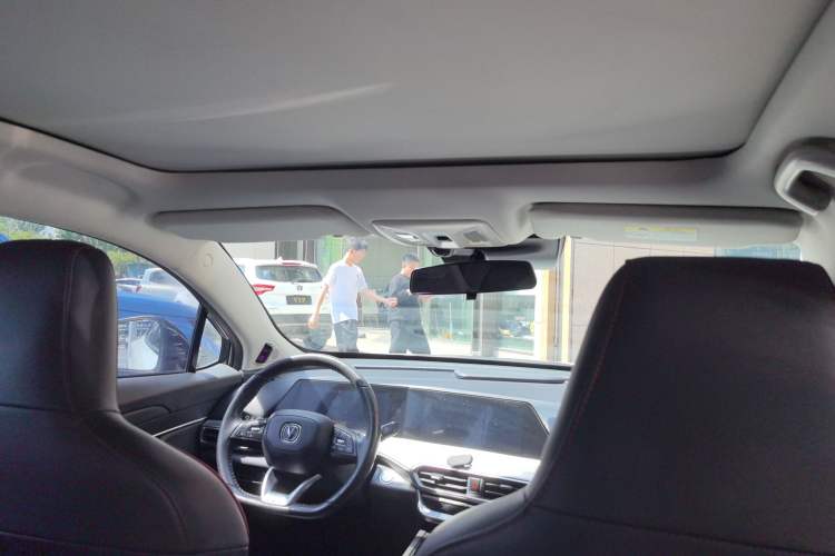 Used CHANGAN UNI-T 2020 1.5T Prestige Version Headliner