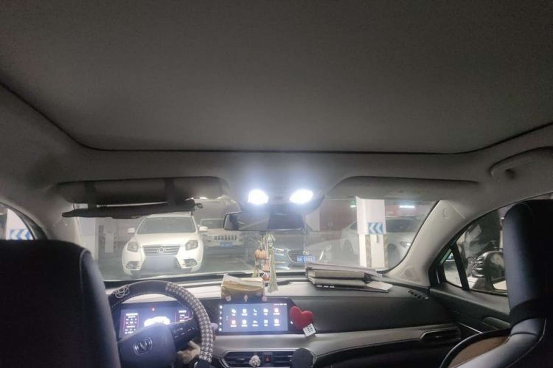 Used CHANGAN UNI-T 2020 1.5T Flagship Version Headliner