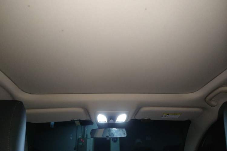 Used CHANGAN UNI-T 2020 1.5T Prestige Version Headliner