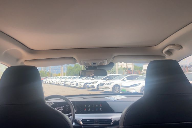 Used CHANGAN UNI-T 2020 1.5T Prestige Version Headliner