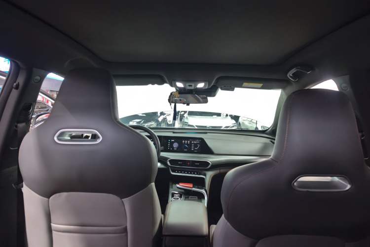 Used CHANGAN UNI-T 2020 1.5T Prestige Version Headliner