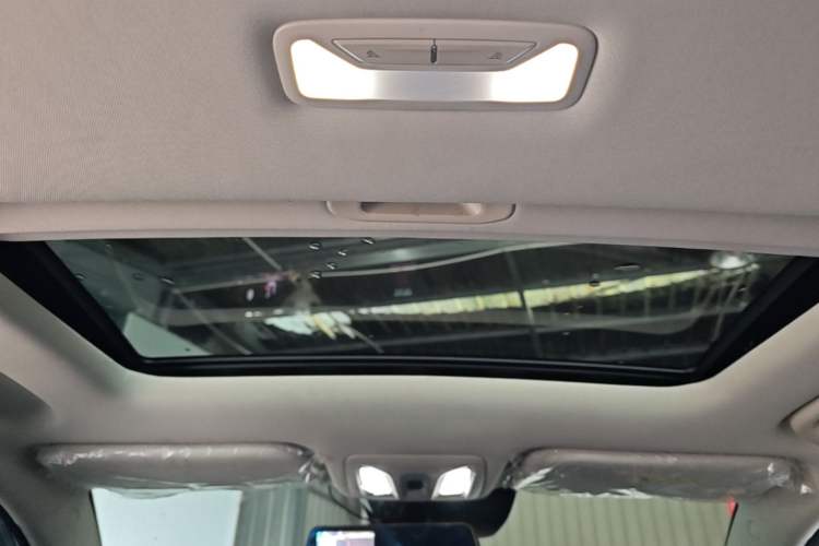Used CHANGAN UNI-T 2020 1.5T Luxury Model Headliner